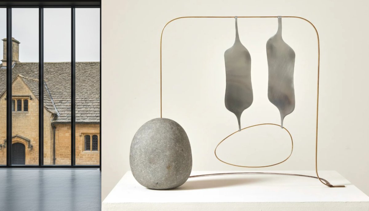 Modern Sculpture for the Home: A Cotswold Collector’s Guide to Contemporary Form